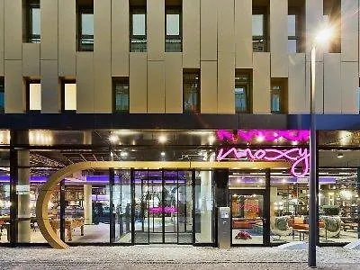 Moxy Frankfurt East Hotel 3*
