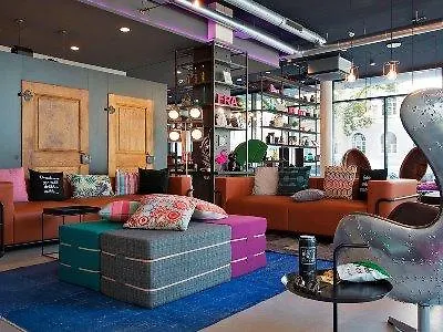 Moxy Frankfurt East Hotel 3*