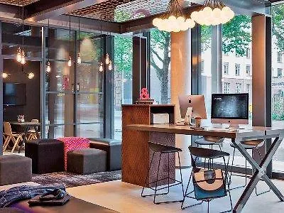 Moxy Frankfurt East Hotel 3*