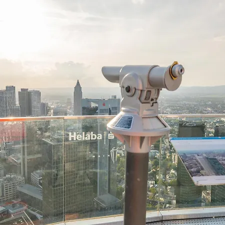 Moxy Frankfurt East Отель