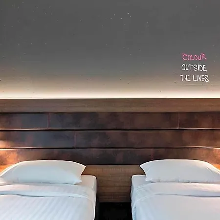 Hotel Moxy Frankfurt East Frankfurt am Main