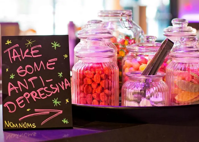 Moxy Frankfurt East Отель