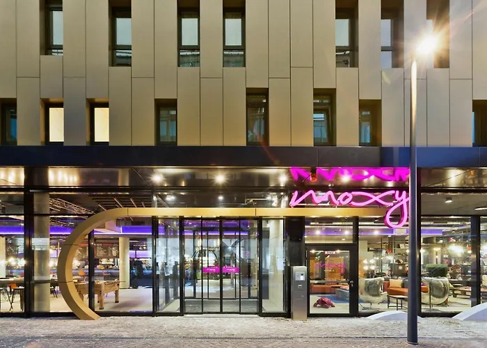 Moxy Frankfurt East 4*