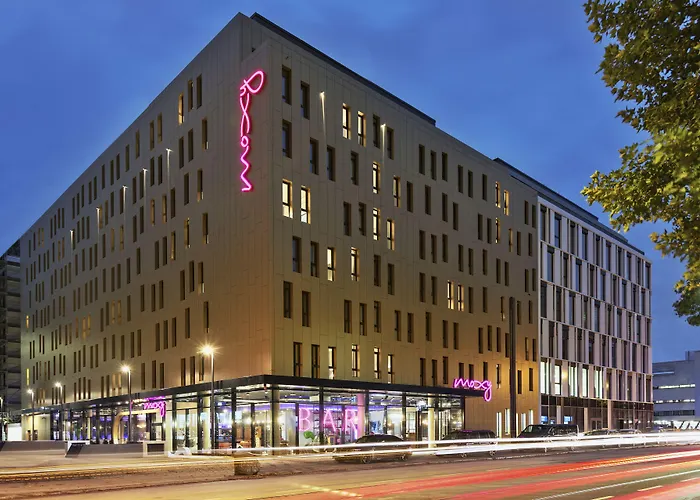 Отель Moxy Frankfurt East Франкфурт-на-Майне