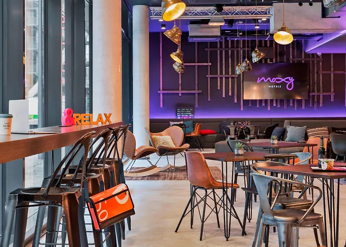 Moxy Frankfurt East Франкфурт-на-Майне