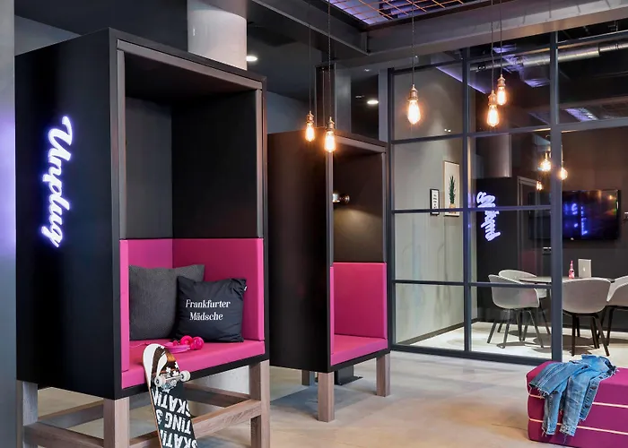 Moxy Frankfurt East Франкфурт-на-Майне