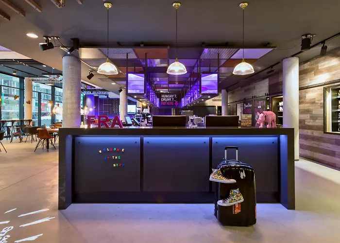 Moxy Frankfurt East Франкфурт-на-Майне