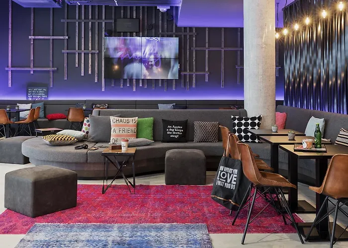 Moxy Frankfurt East Франкфурт-на-Майне
