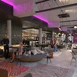 Moxy Frankfurt East 4*