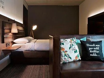 Moxy Frankfurt East 4*