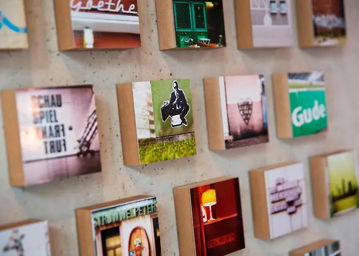 Moxy Frankfurt East Hotel 4*