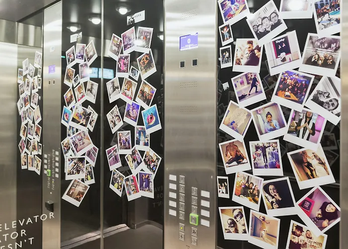 Hotel Moxy Frankfurt East 4*