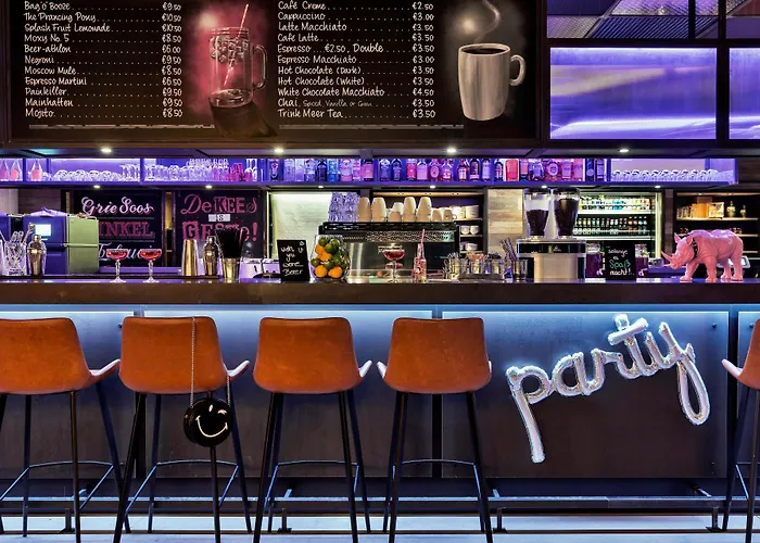 Moxy Frankfurt East Hotel